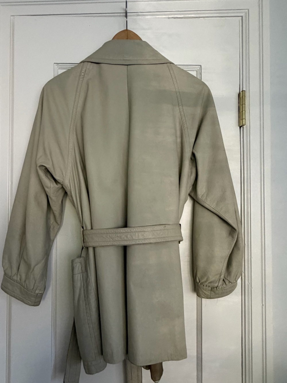 1960s Vintage Bonnie Cashin for Sills Leather Coat - Picture 3 of 10